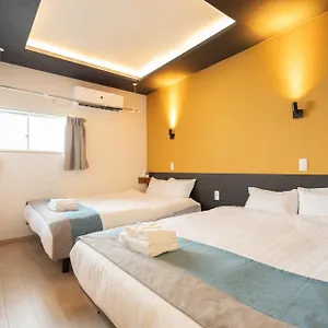 Nestay Terrace House Tsutenkaku アパート 大阪市