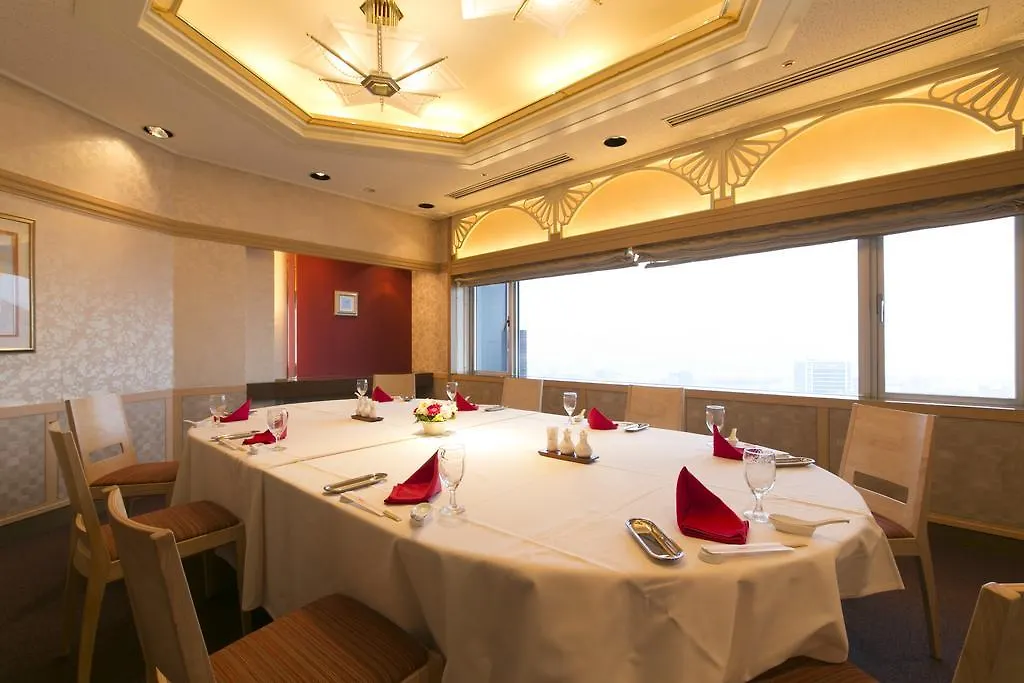 Shin Osaka Washington Hotel Plaza 3*,