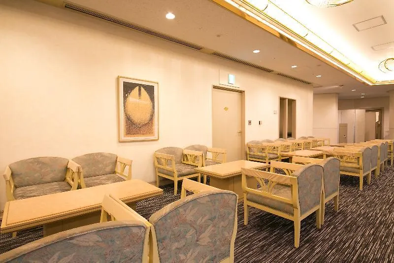 Shin Osaka Washington Hotel Plaza 3*,  Japan