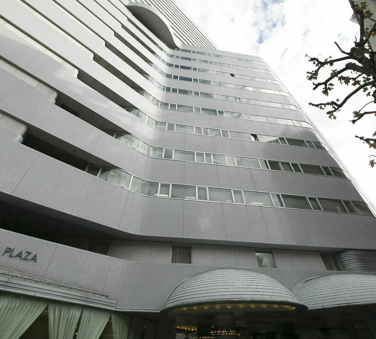 Shin Osaka Washington Hotel Plaza