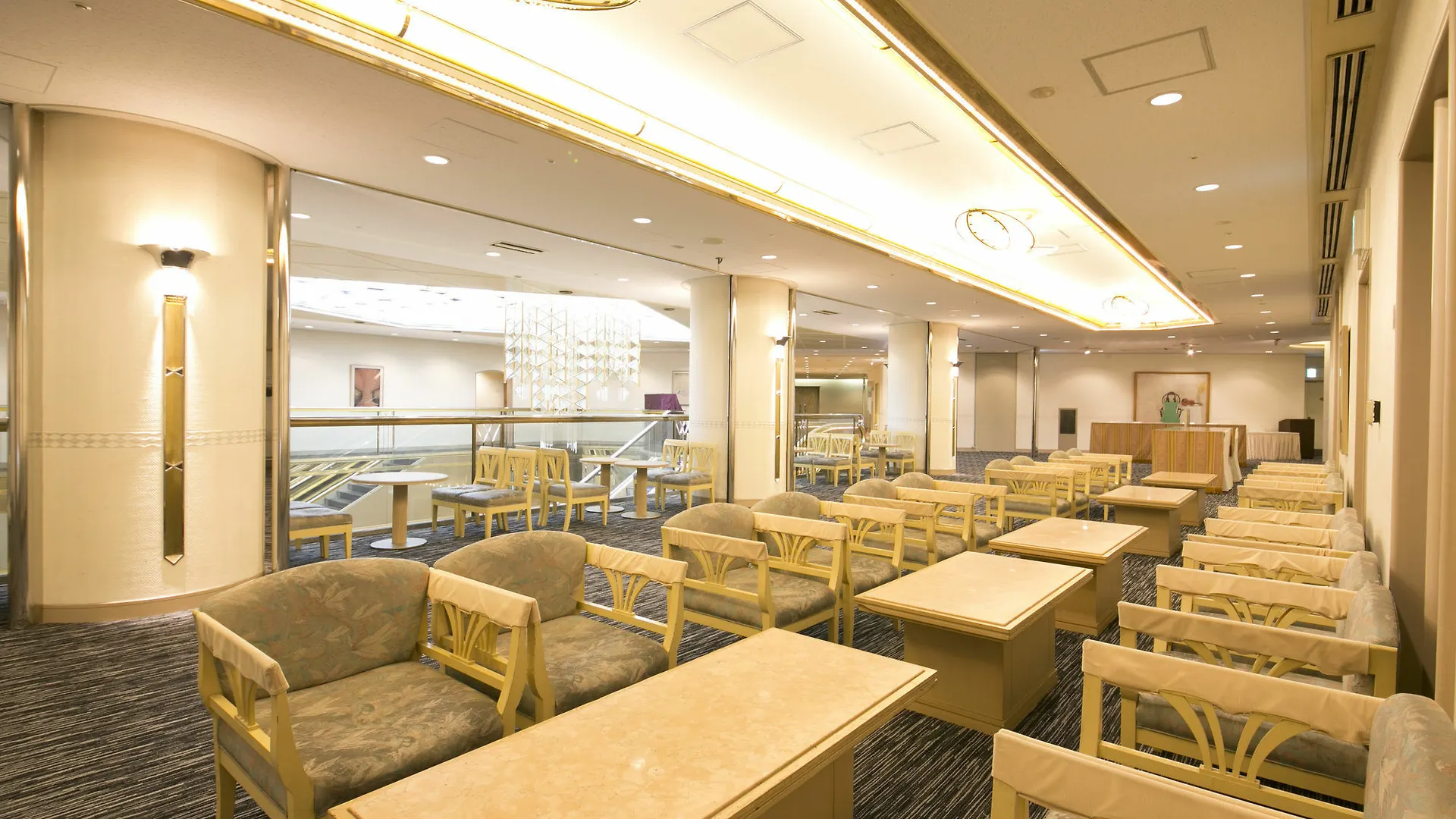Shin Osaka Washington Hotel Plaza