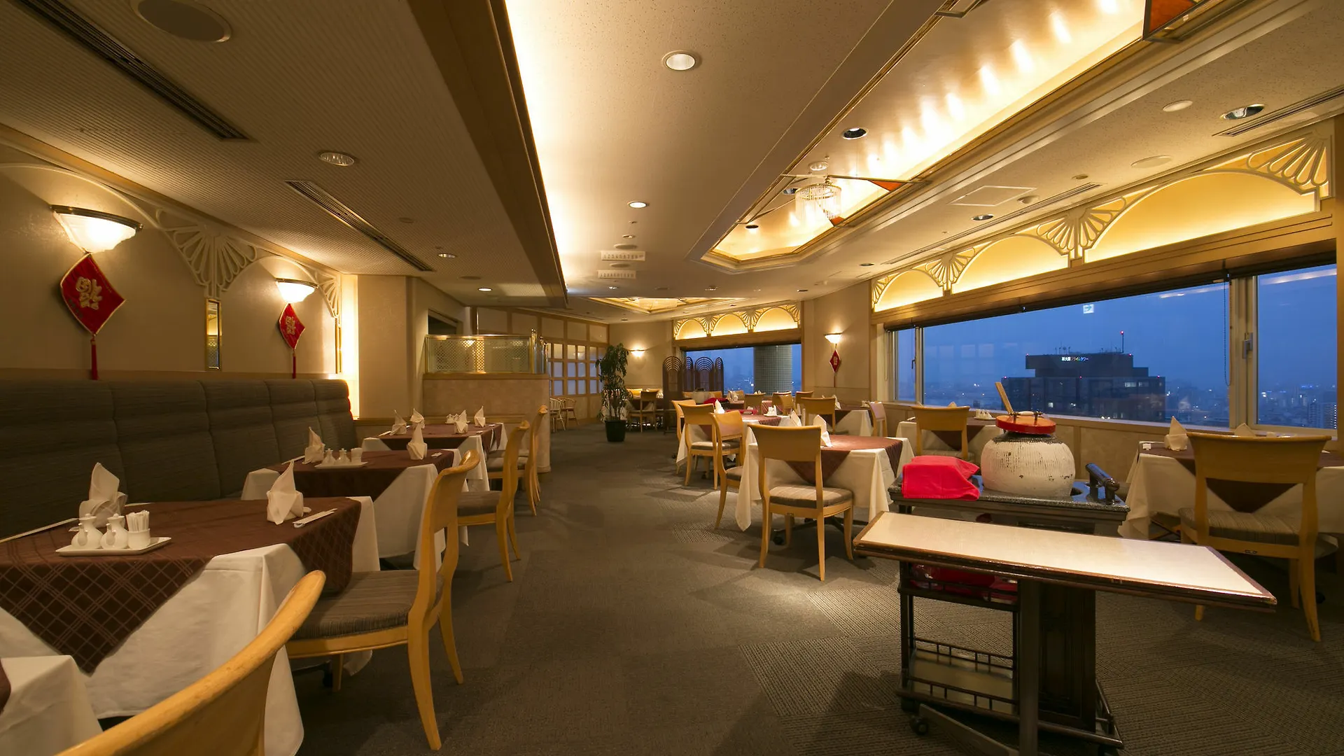 Shin Osaka Washington Hotel Plaza 3*,