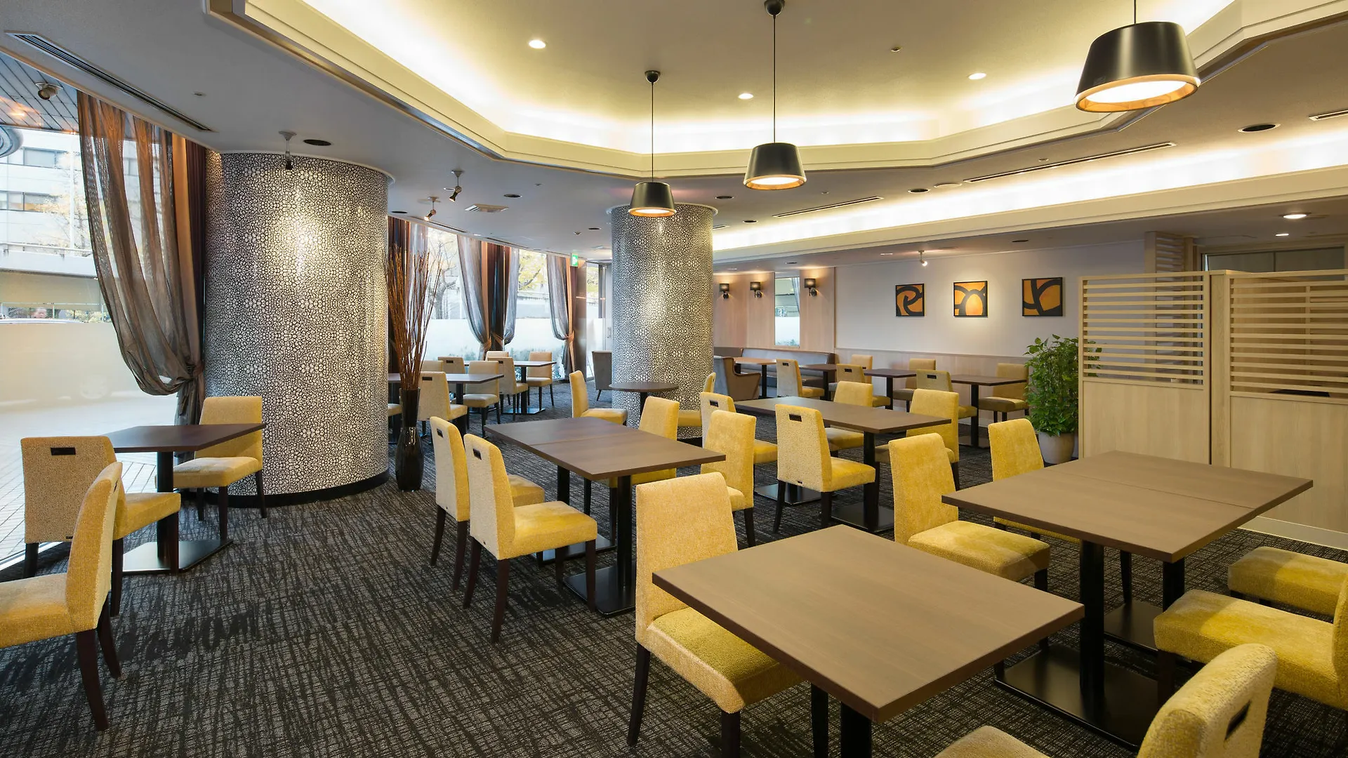 Shin Osaka Washington Hotel Plaza